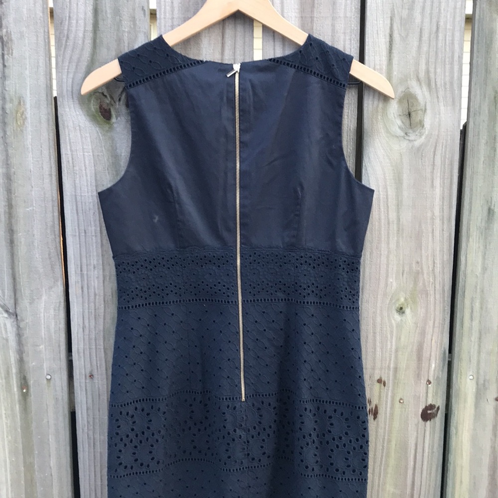 Ann Taylor Blue Sleeveless Dress - Size 4P - Picture 5 of 6